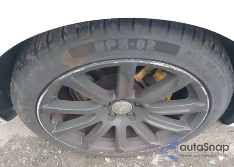 2011 Audi A5 2.0T Premium из США, поврежденный, VIN WAULFAFR5BA083930